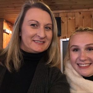 Meet your Posher, Denise